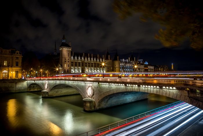 Pont au change