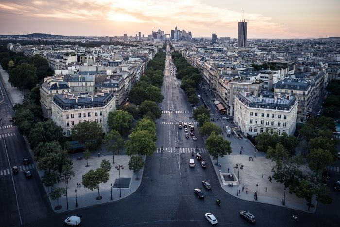 Vers la Défense