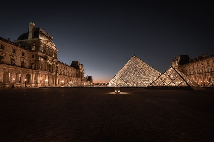 Louvre by night